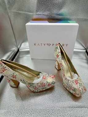 Katy Perry Collections Cream Floral Block Heel Pumps with Pink Accents